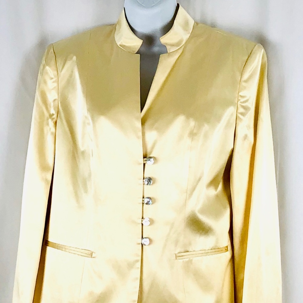 Bloomingdale’s Silk blend lined jacket pockets 12